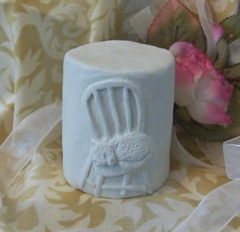 Heirloom Cat in Chair Solid Pillar Candle Mold