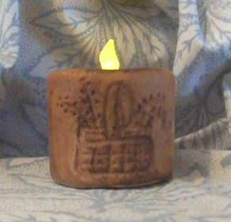 Pip Berries Wreath Basket Flicker Candle Mold